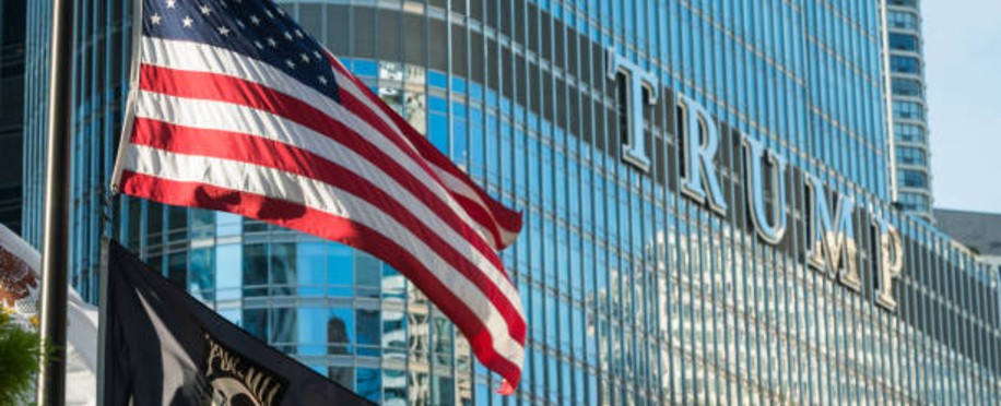 Trump Discusses Minneapolis, Joe Rogan, the Fed, AI, & 2028 in a Wide-Ranging Interview