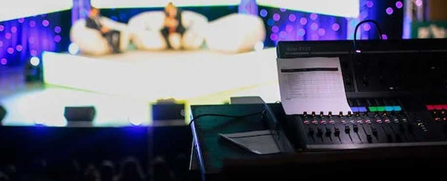 From Amateur to Pro: How to Become a Professional TV Presenter