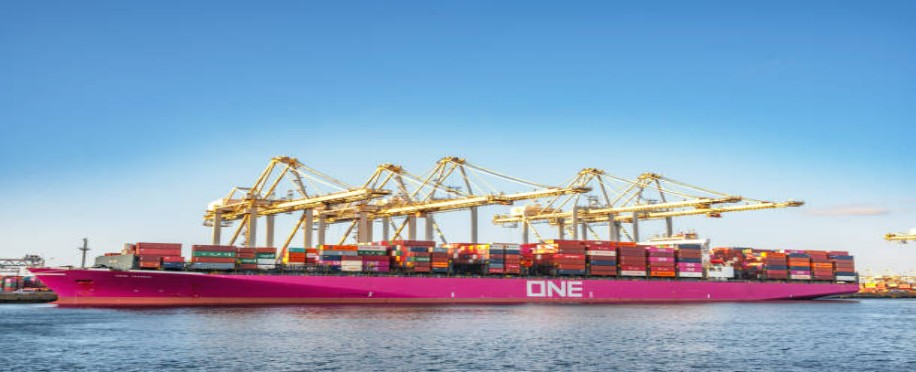 China's Hengli Heavy Industry Claims a Global First with the Simultaneous Float-Out of Four VLCCs