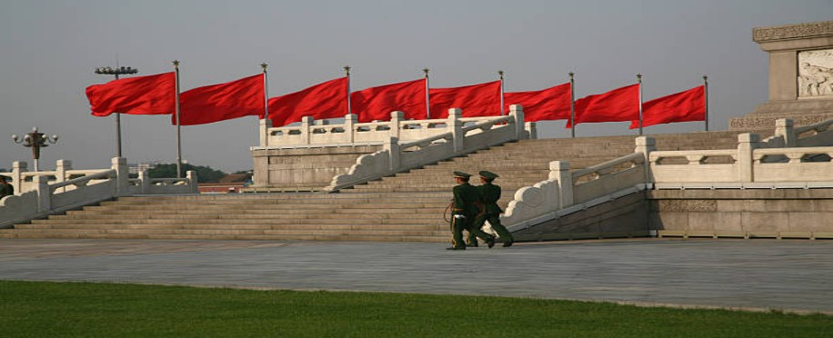 Lee's First Visit to Beijing: A Balanced Restoration of Sino-South Korean Ties