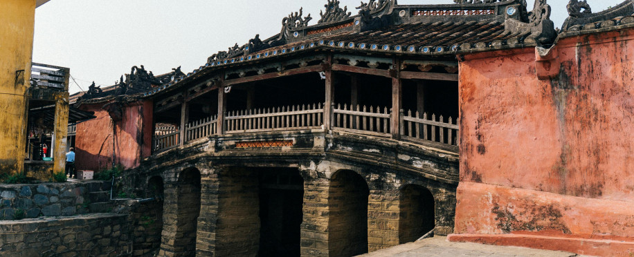 Japanese scientists Bet on an Ancient Material: Wood, for their New Satellite