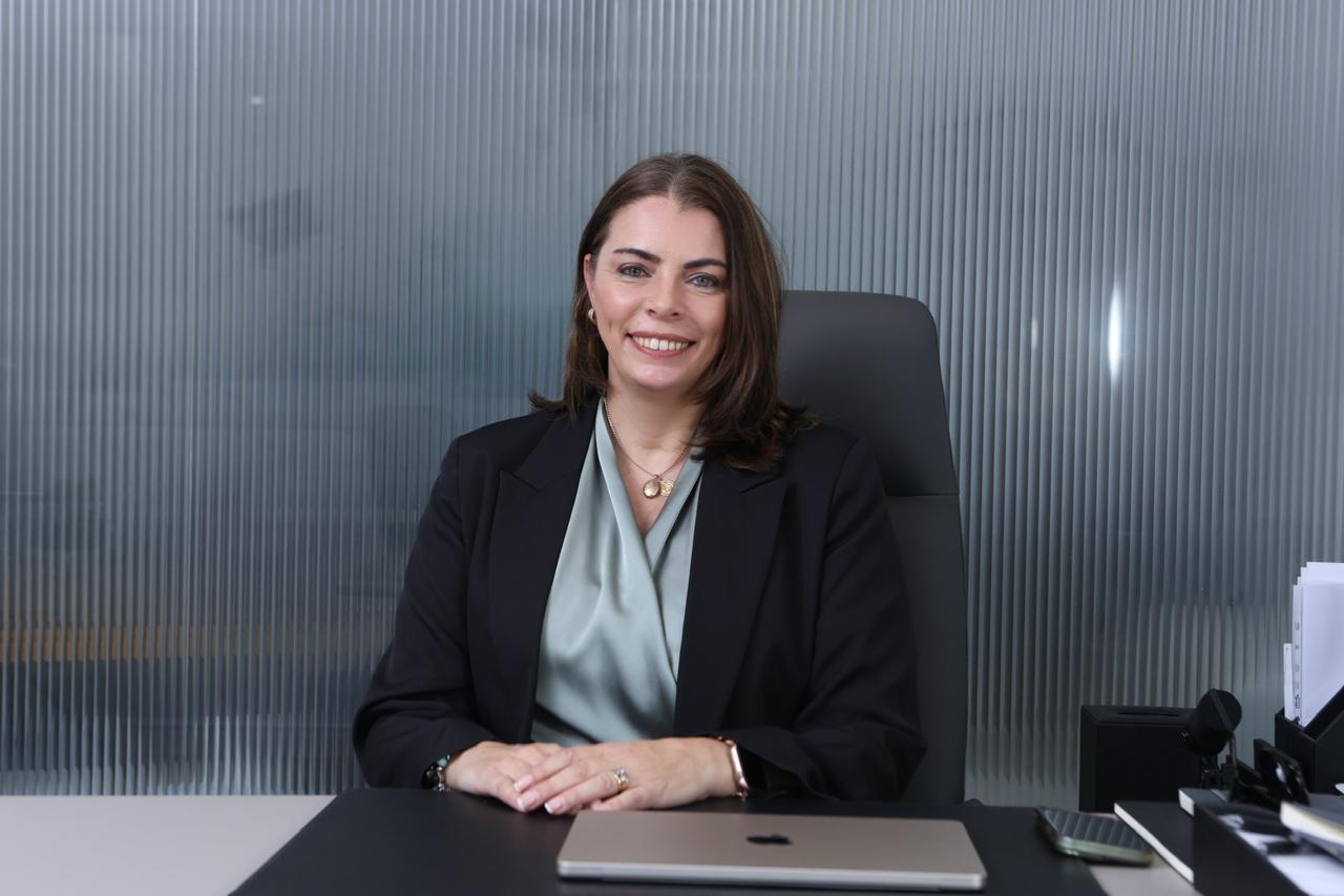 Ms. Ine-Mari Bredekamps