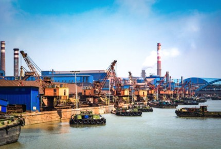 China's Hengli Heavy Industry Claims a Global First with the Simultaneous Float-Out of Four VLCCs