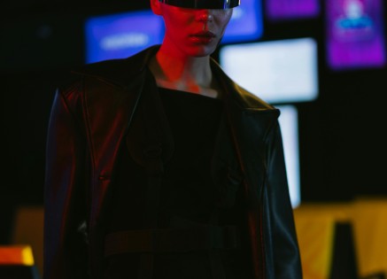 Grok AI Prioritizes Elon's Views.