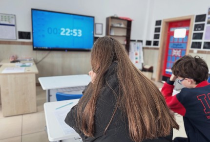 Saudi Arabia Introduces AI Course in High School Curriculum